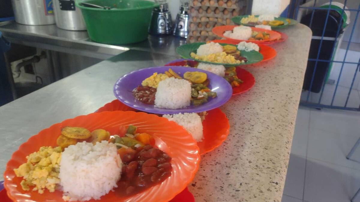 ¿Concejales les negaron la alimentación a niñas y niños estudiantes en Santa Marta?
