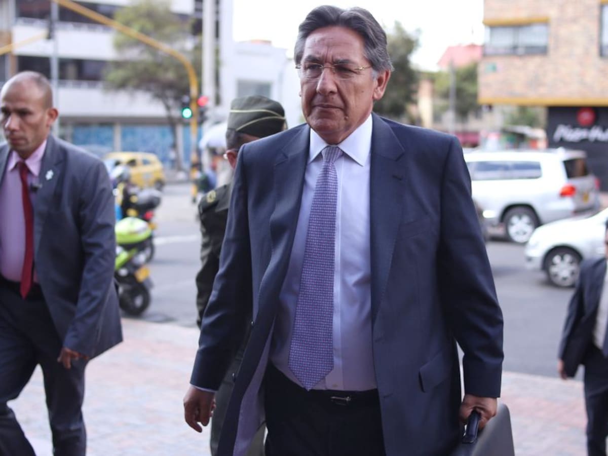 Archivan indagación contra exfiscal Néstor Humberto Martínez por Odebrecht