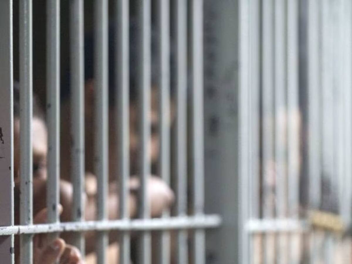 Centros de detención temporal en Pereira parecen cárceles improvisadas