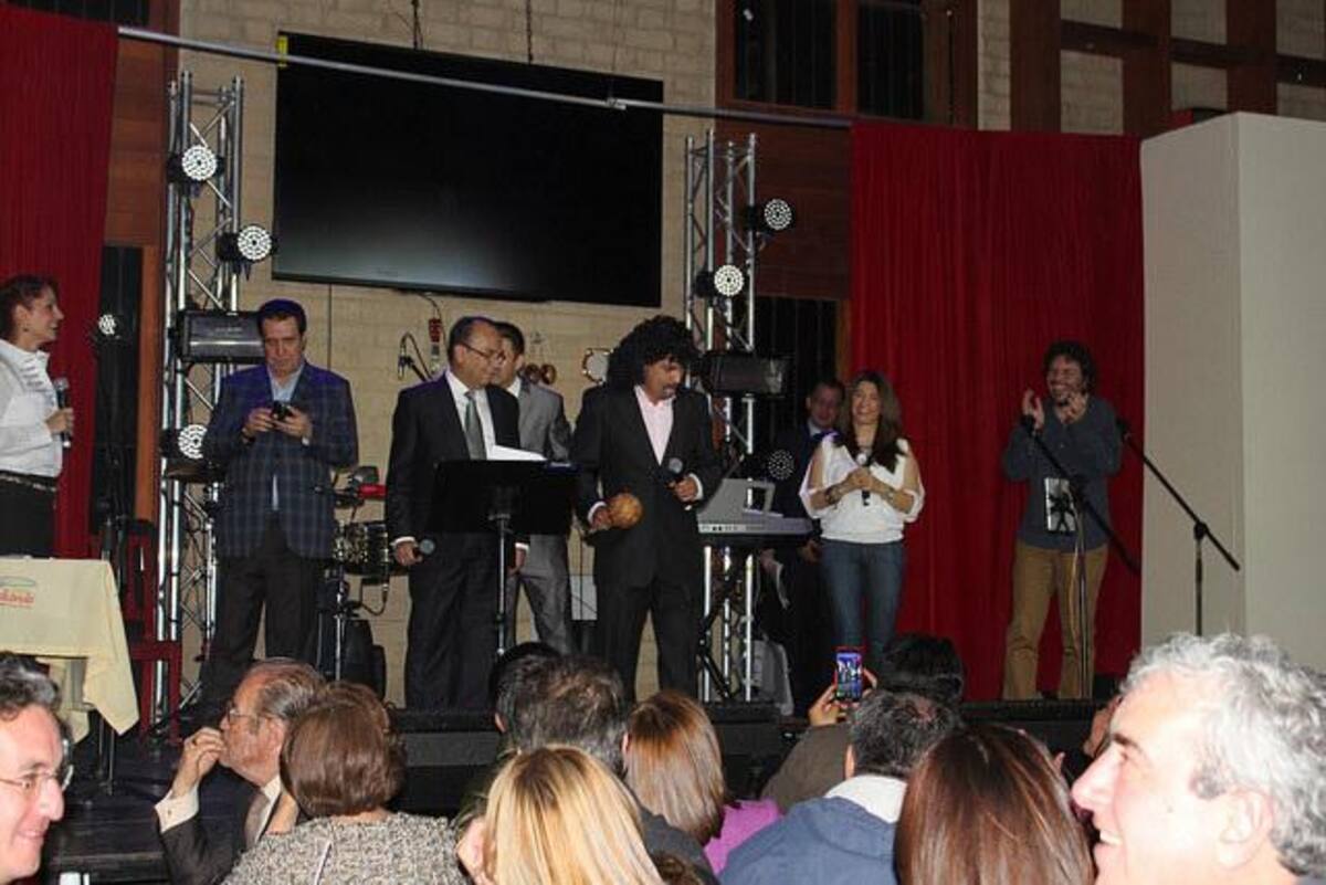 Con imitaciones en vivo y la presencia de sus colaboradores de varias ciudades, fue destacada la labor de Peláez en el programa. Fotos: Cortesía Don Jediondo Campestre.