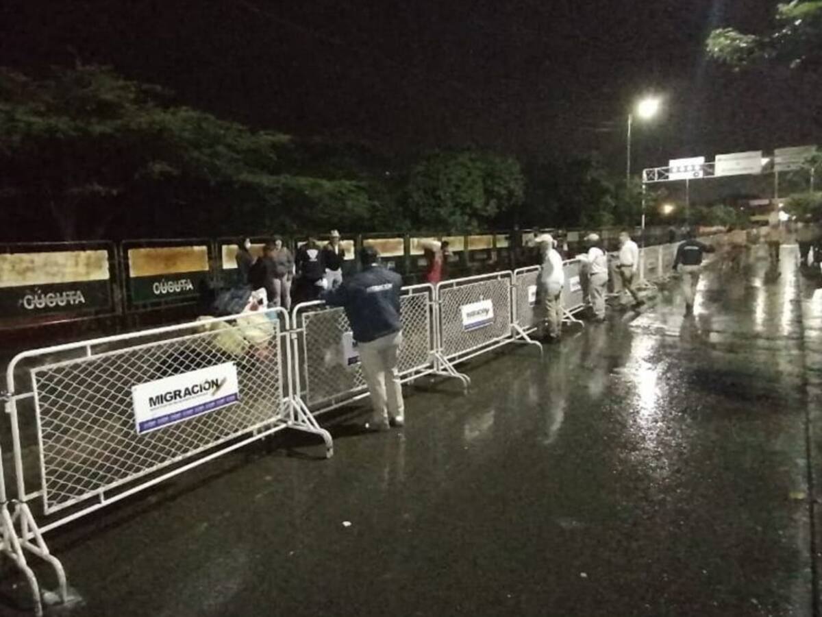Comenzó a regir cierre a pasos fronterizos entre Colombia y Venezuela