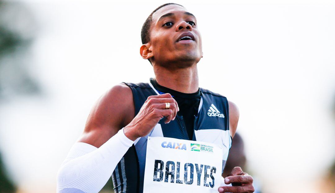 Bernardo Baloyes, atleta colombiano que no estará en la prueba de los 200 metros planos en Tokio