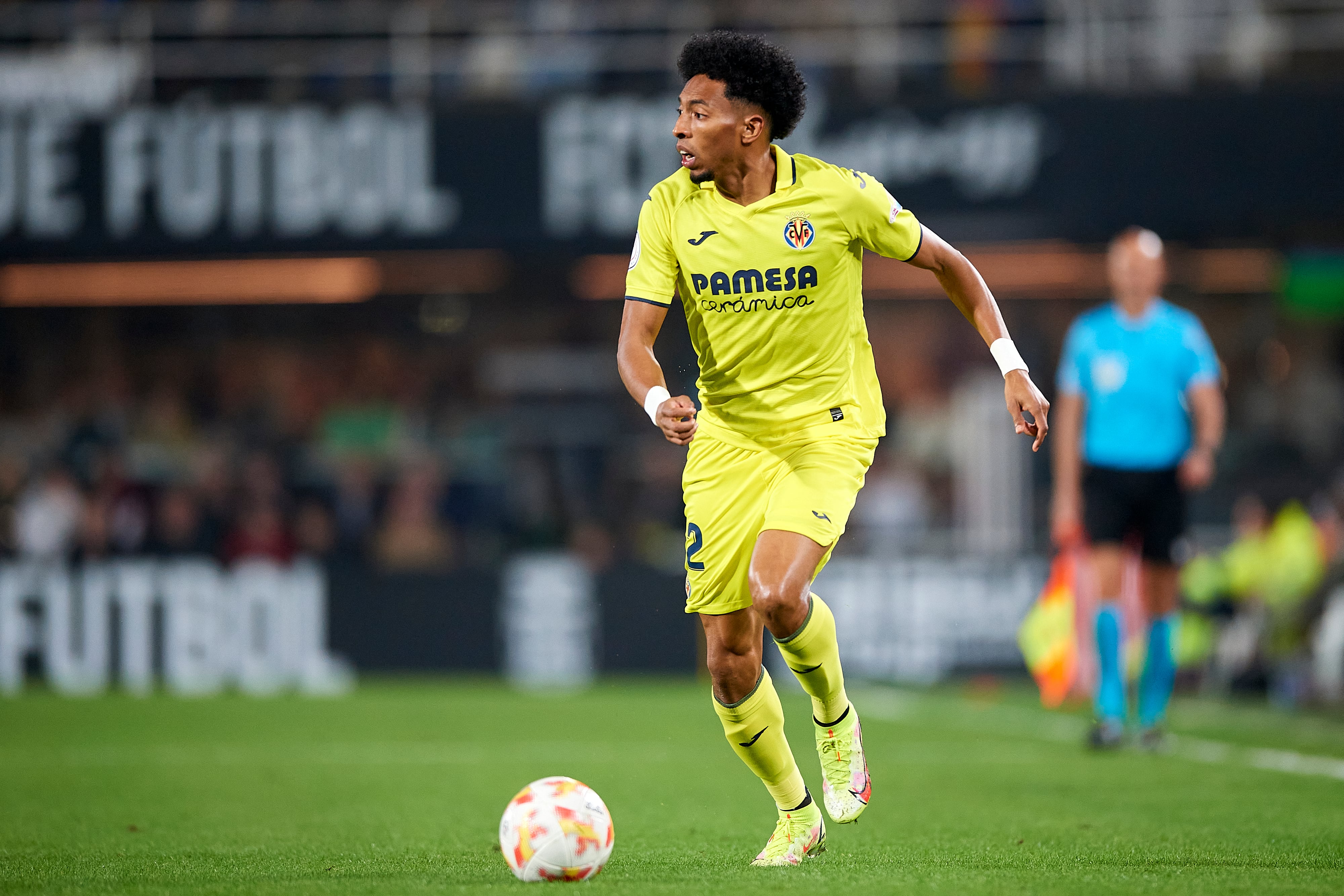 Johan Mojica dio una asistencia en la clasificación del Villarreal en Copa del Rey. (Photo by Silvestre Szpylma/Quality Sport Images/Getty Images)