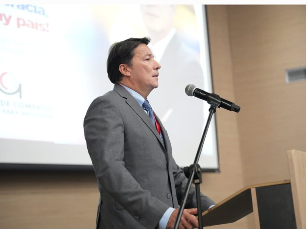 Empresarios antioqueños rindieron homenaje al registrador nacional Hernán Penagos