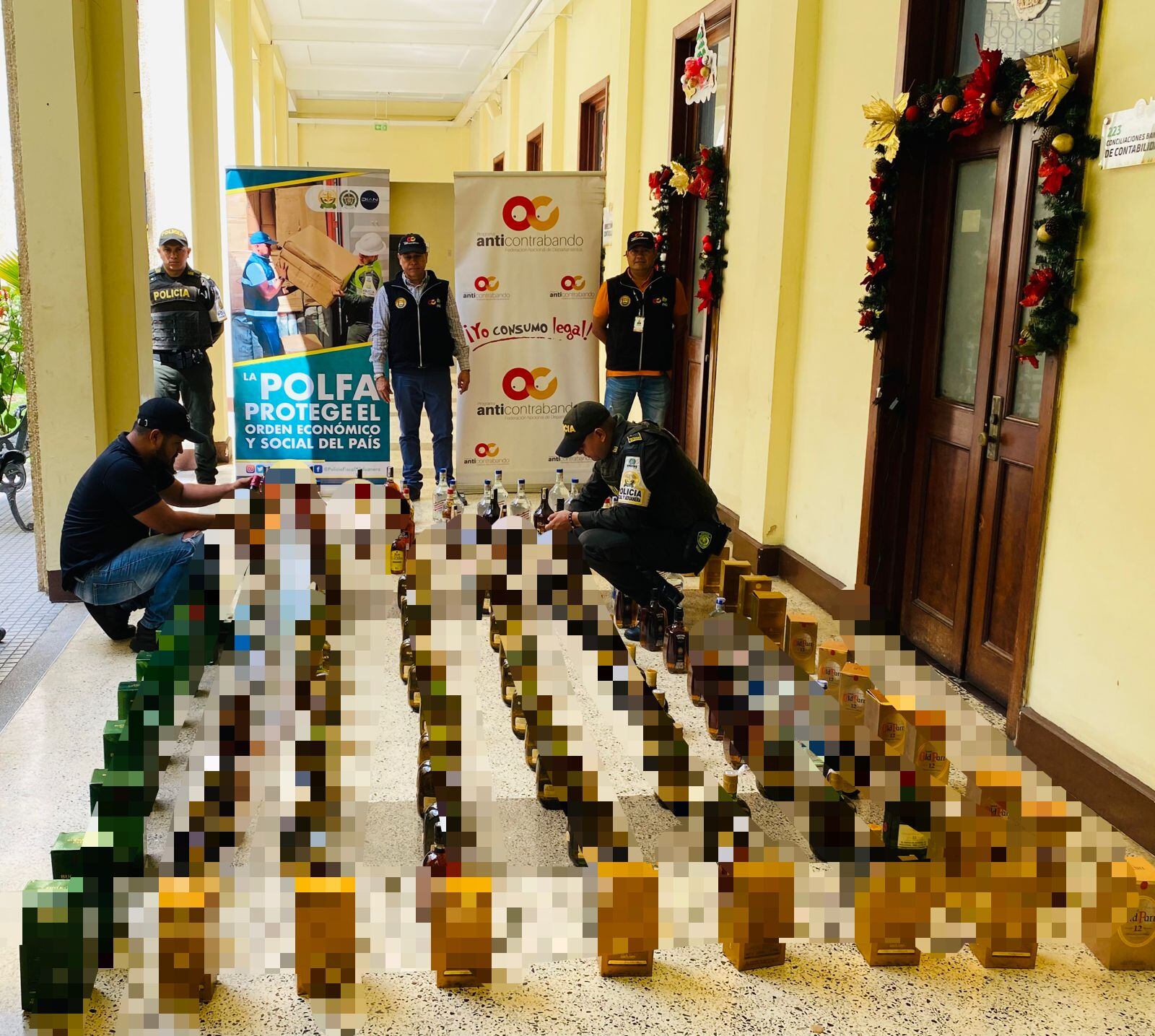 Decomisan licor extranjero de “dudosa” procedencia que pretendían vender en diciembre