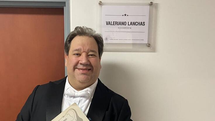 Valeriano Lanchas celebra 30 años de carrera musical