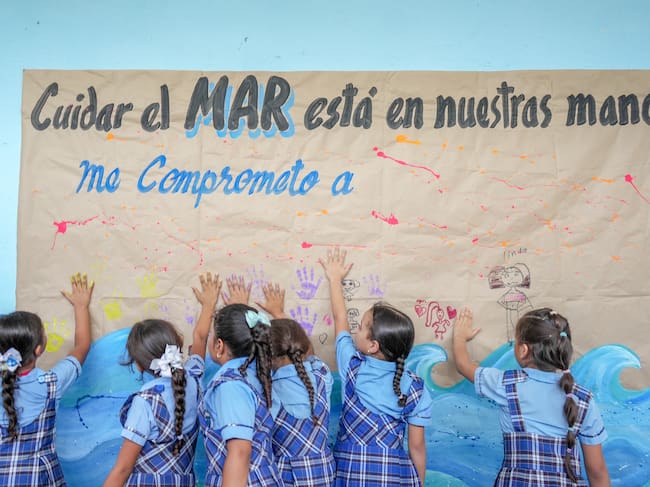 Más de 600 estudiantes fortalecen su vínculo con el océano en Santa Marta/ INVEMAR