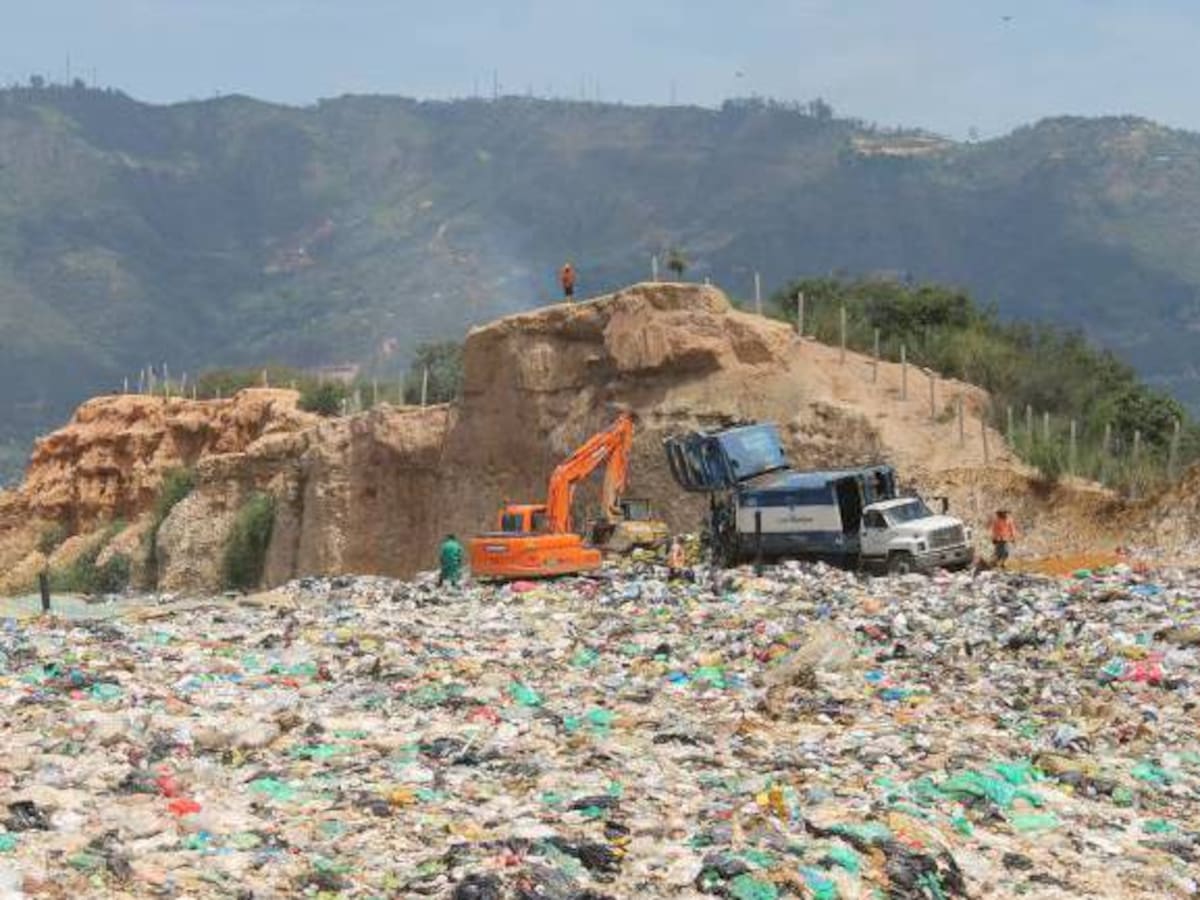 Carrasco no recibe basuras de Girón
