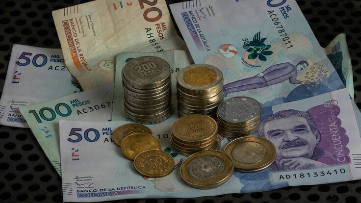 Panorama fiscal crítico: uno de cada tres pesos de impuestos es para pagar deuda, alerta Carf