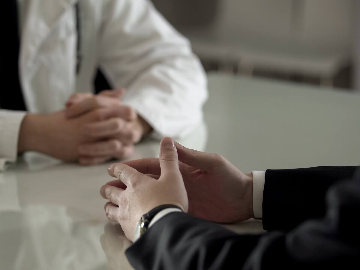 “No fue posible identificar las presuntas deudas señaladas por las EPS”: Ministro de Salud