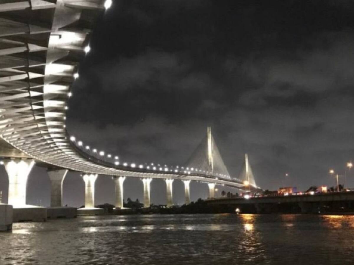 Manejo del alumbrado del Puente Pumarejo está en proceso de entrega: Invías