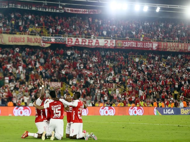 Santa Fe goleó a Fortaleza / Colprensa