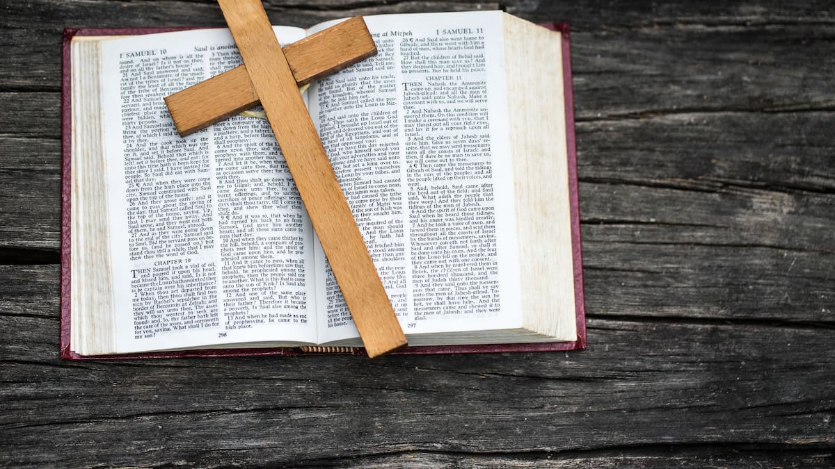 ¿Cuántos libros tiene el nuevo testamento? Estos son sus nombres