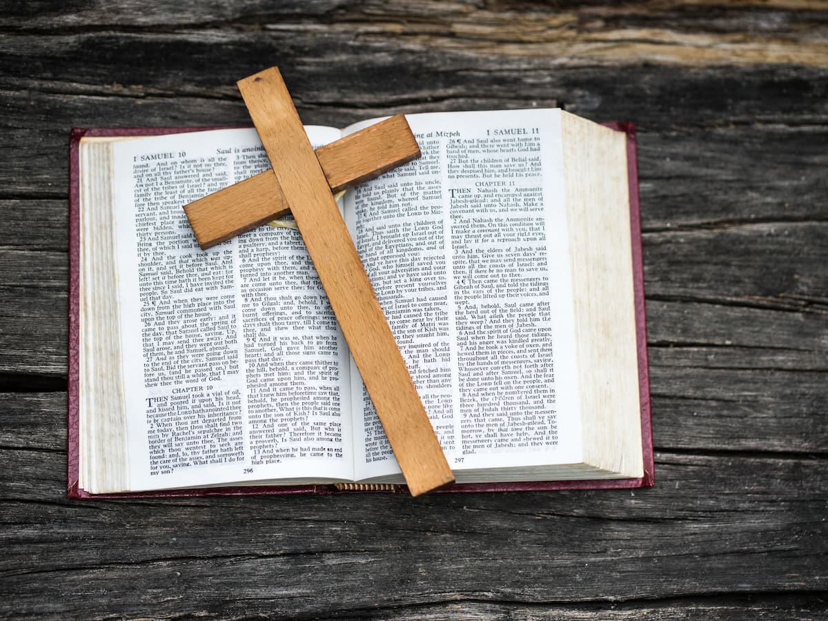 ¿Cuántos libros tiene el nuevo testamento? Estos son sus nombres