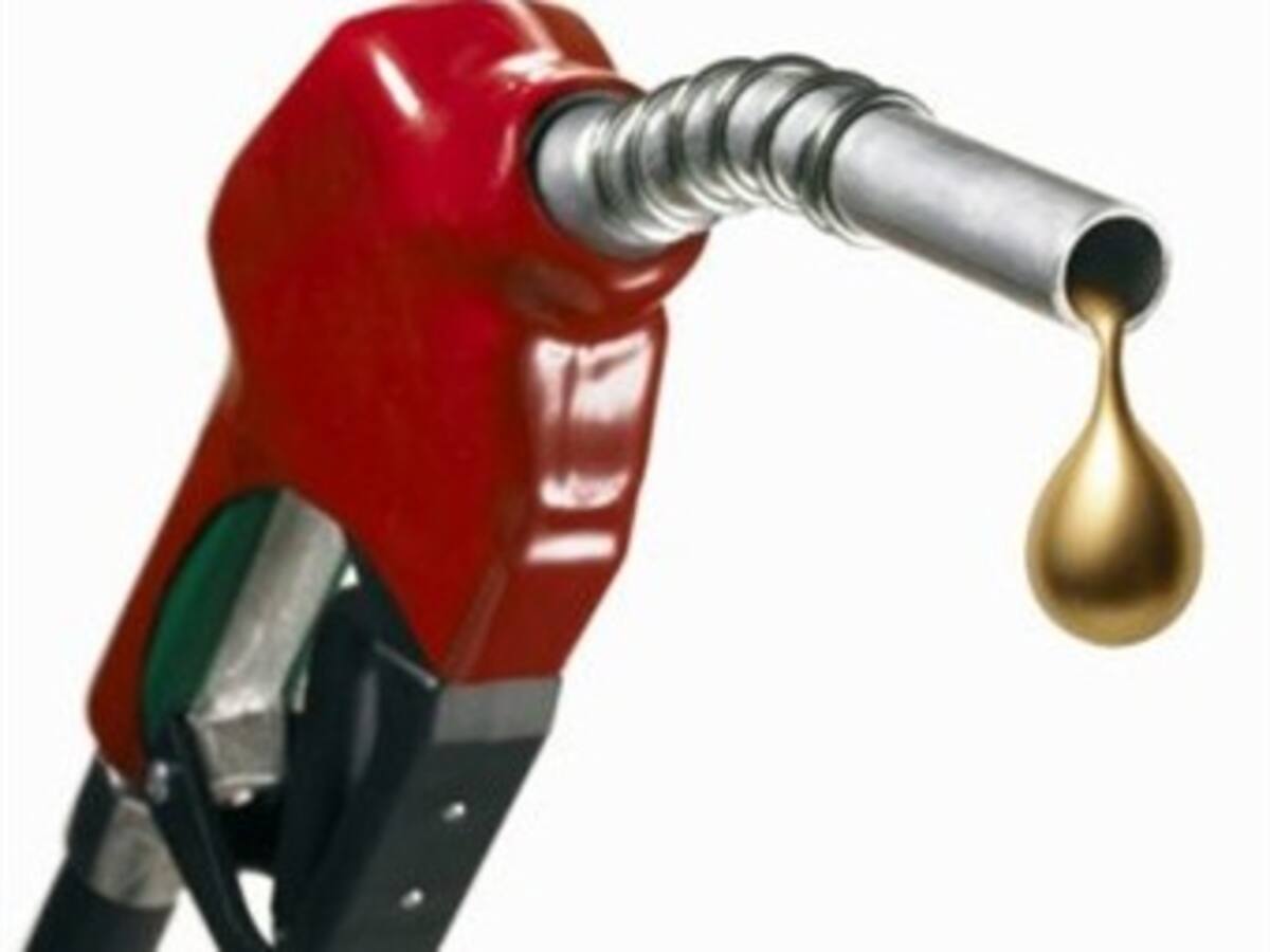En enero de 2010 la gasolina se mantiene estable y el ACPM sube 100 pesos