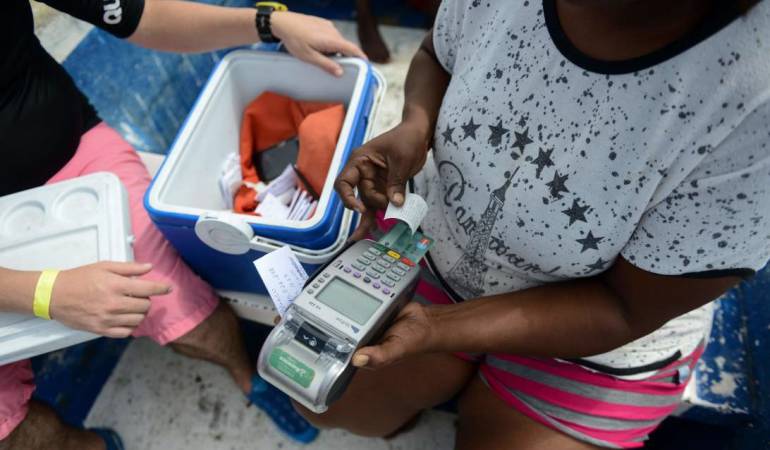 El datáfono se convirtió en el medio más efectivo para realizar compras. 
