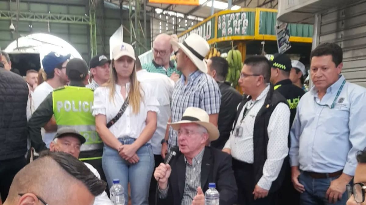 Expresidente Uribe expresó su apoyo a la candidatura de Fico a la alcaldía de Medellín