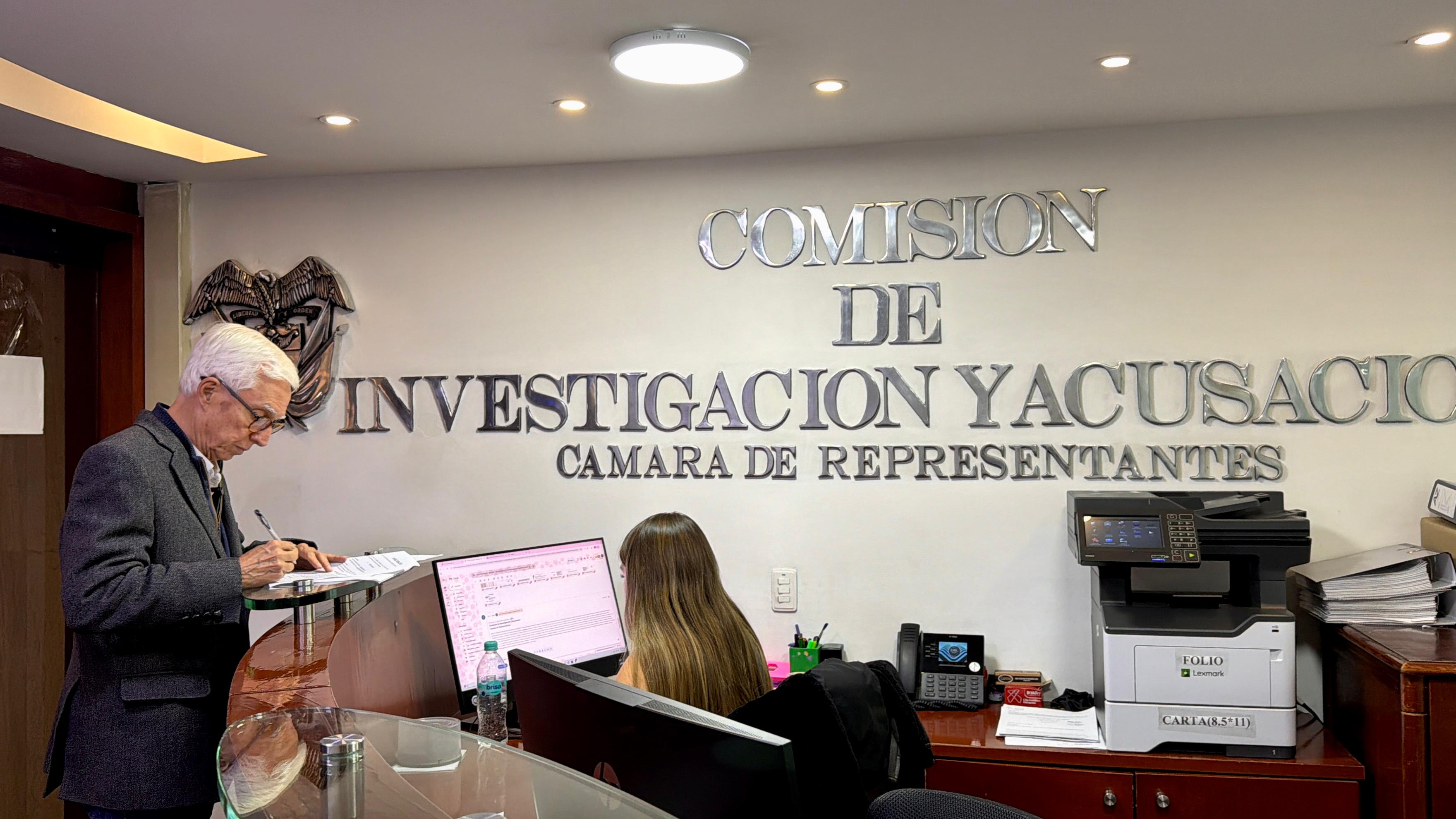 El exsenador Jorge Enrique Robledo denunció al presidente Gustavo Petro ante la Comisión de Acusaciones