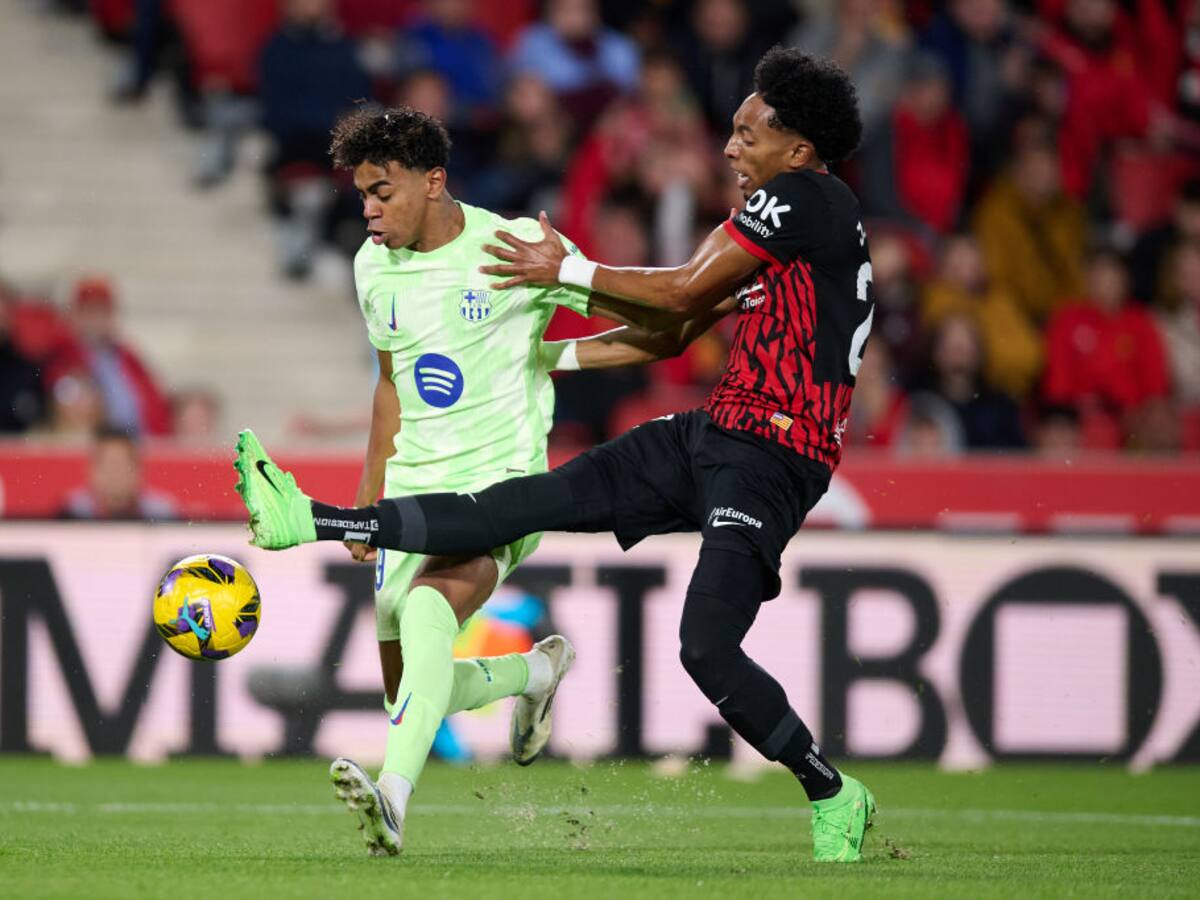 Johan Mojica criticado en España: agredió a compañero de equipo tras gol de Barcelona