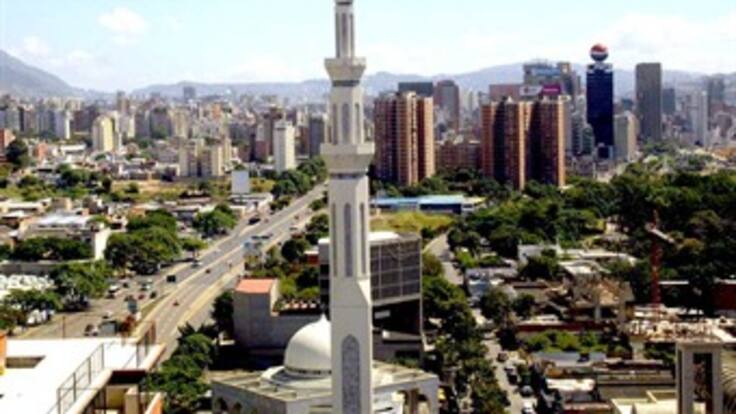 Resumen 8:00 am: La crisis política en Venezuela puede tener impacto negativo en Colombia