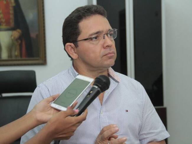 Procuraduría investiga al Alcalde de Santa Marta por contratación en salud