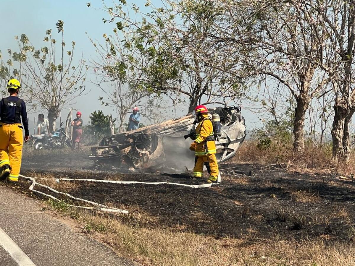 Sin víctimas fatales accidente con vehículo incinerado entre Magangué y Sincelejo