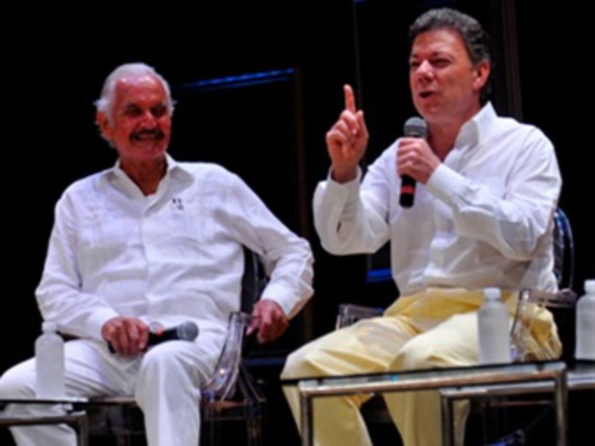 Candidatos a presidencia de México son muy pequeños para tan grandes problemas: escritor mexicano