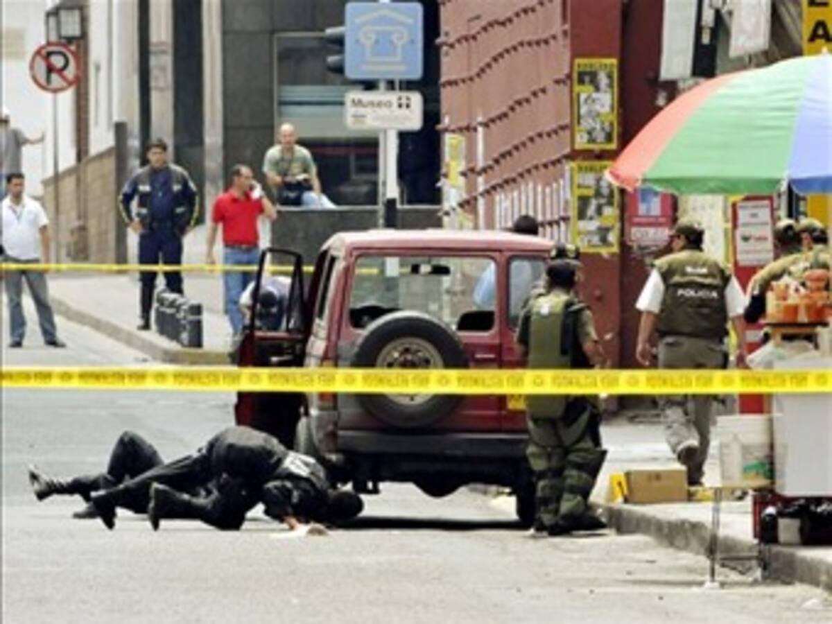 Desactivan carro bomba en Cali y capturan a dos milicianos de las Farc