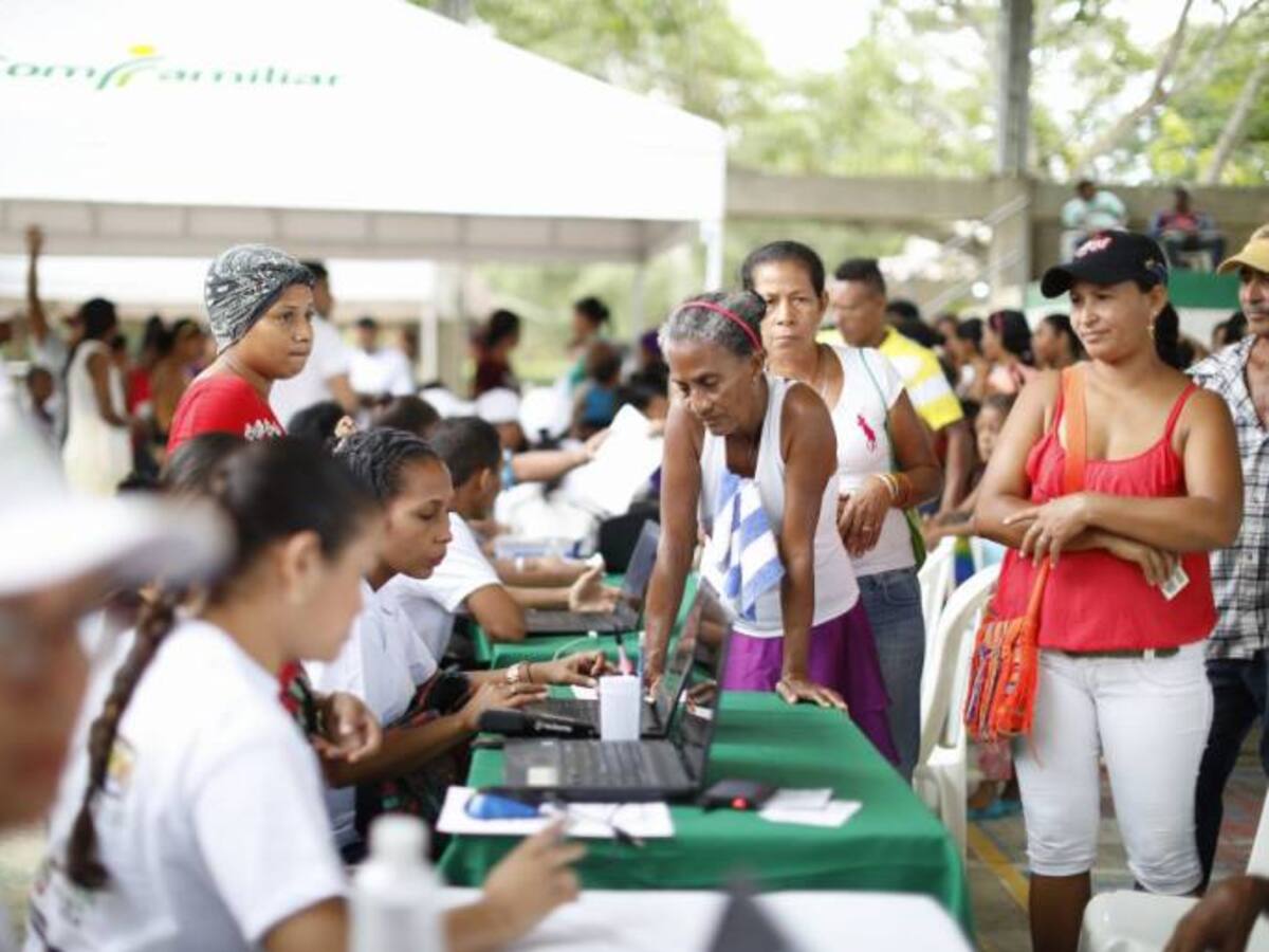1.300 habitantes de Mahates fueron beneficiados con feria institucional de Gobernación de Bolívar