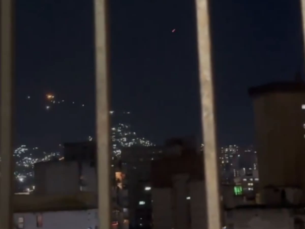 ALERTA: Reportan disparos y detonaciones cerca al Palacio de Miraflores en Caracas, Venezuela