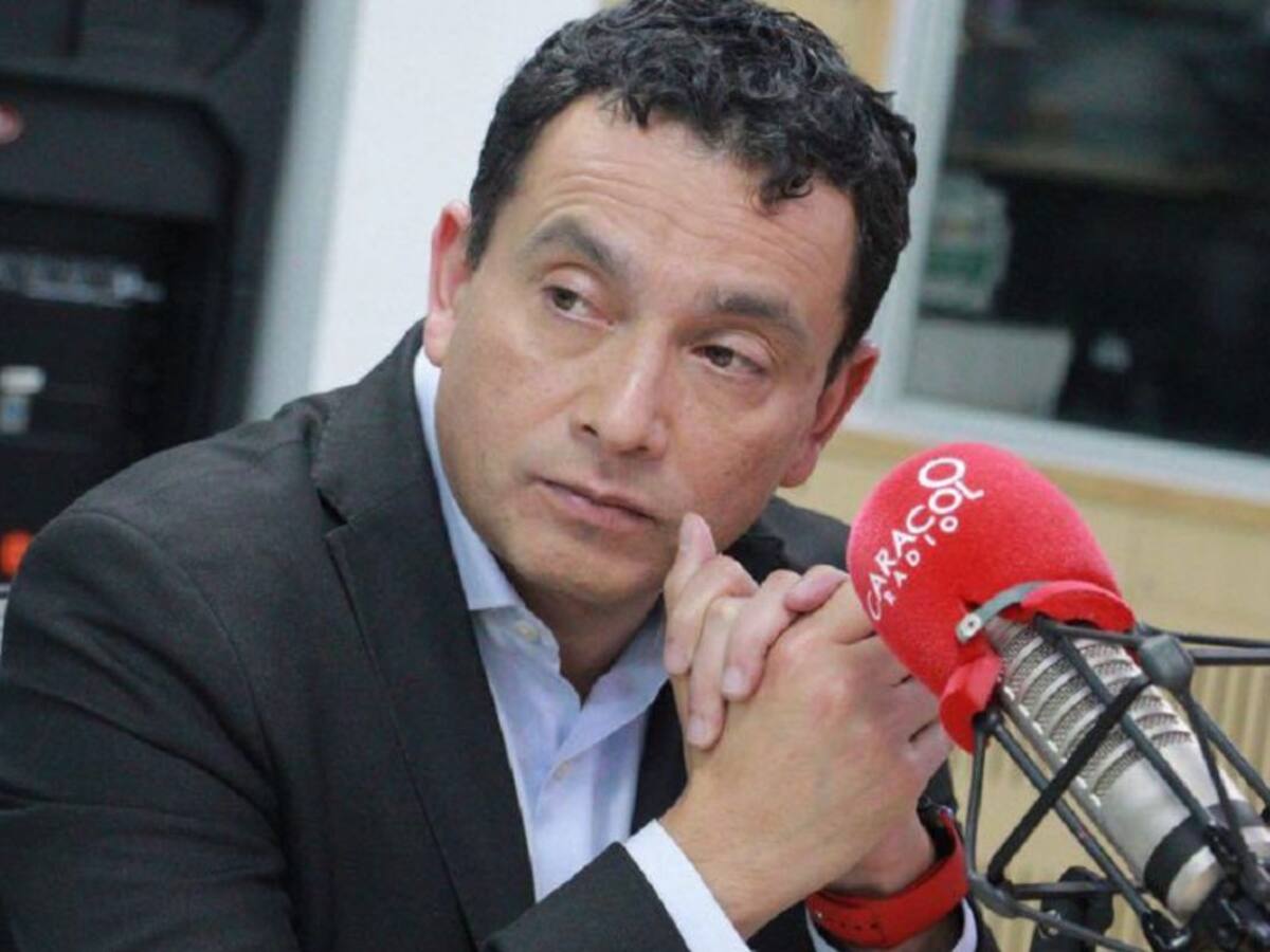 Duque perdió la oportunidad de generar equilibrio en su Gobierno: Libreros