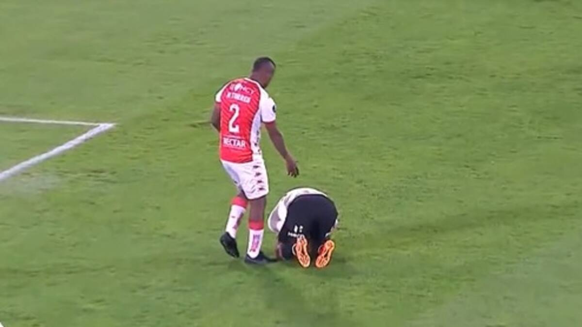 “No era mi intención”: Marlon Torres se excusó por polémica jugada en Sudamericana