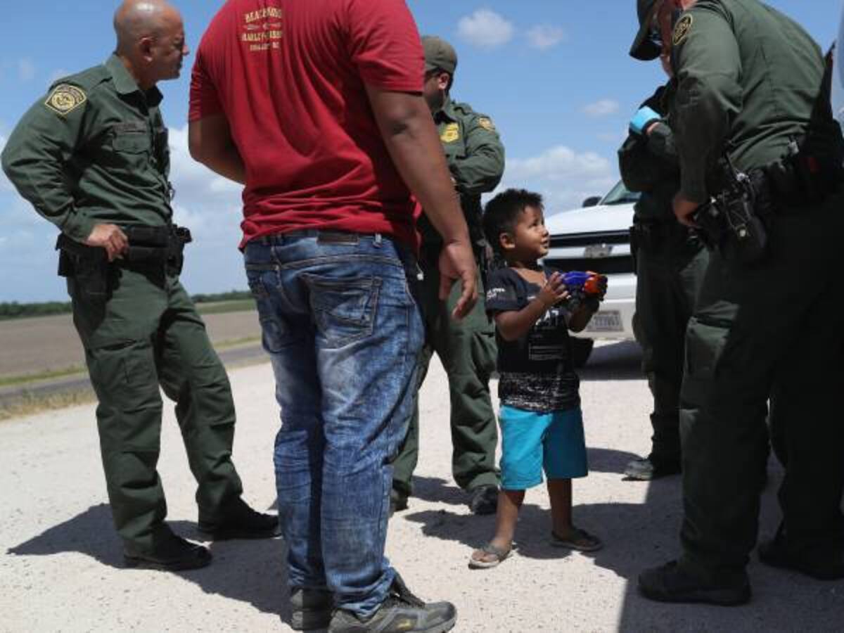 Cerca de 2.000 niños han sido separados de sus familias en frontera México