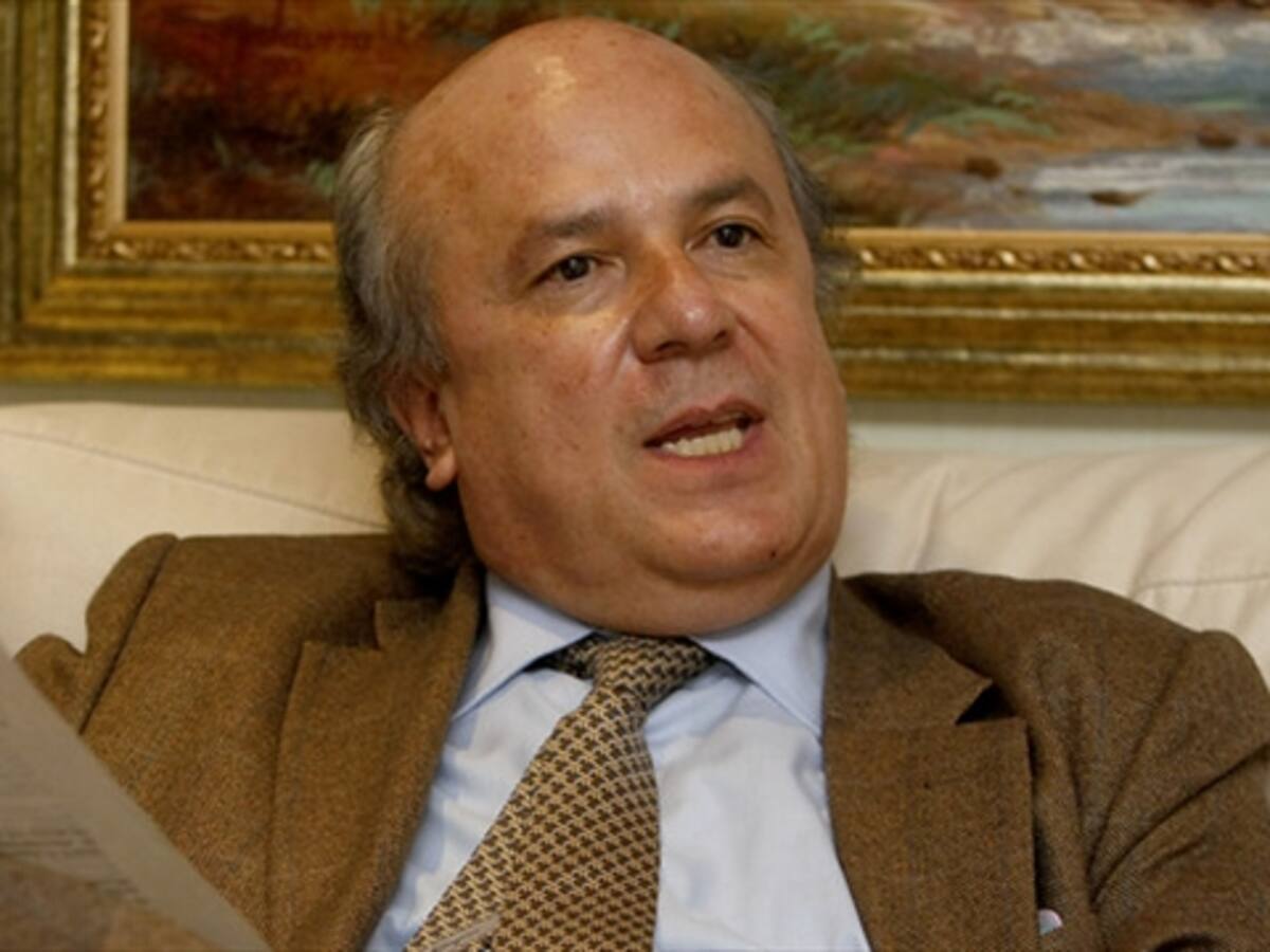 Señalamientos del expresidente Uribe son una infamia: Valencia Copete