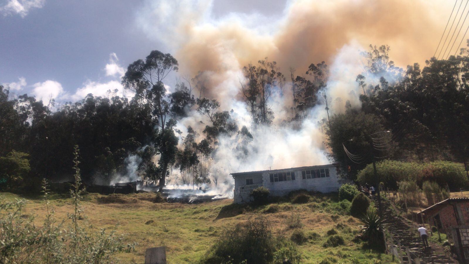 Alcaldía de Soacha ofrece 10 millones de pesos por responsables de incendios forestales