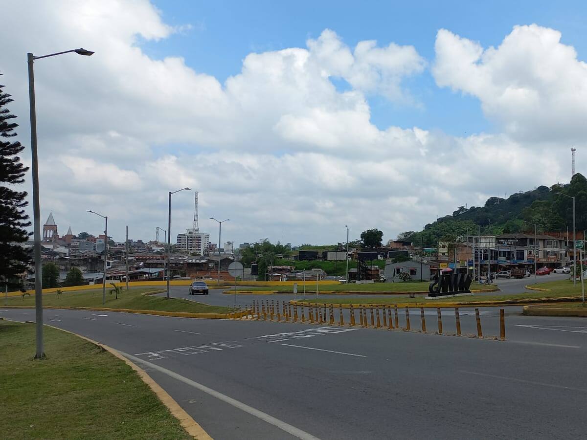 En inicio de operativos por semana santa fueron inmovilizados 42 vehículos en Calarcá