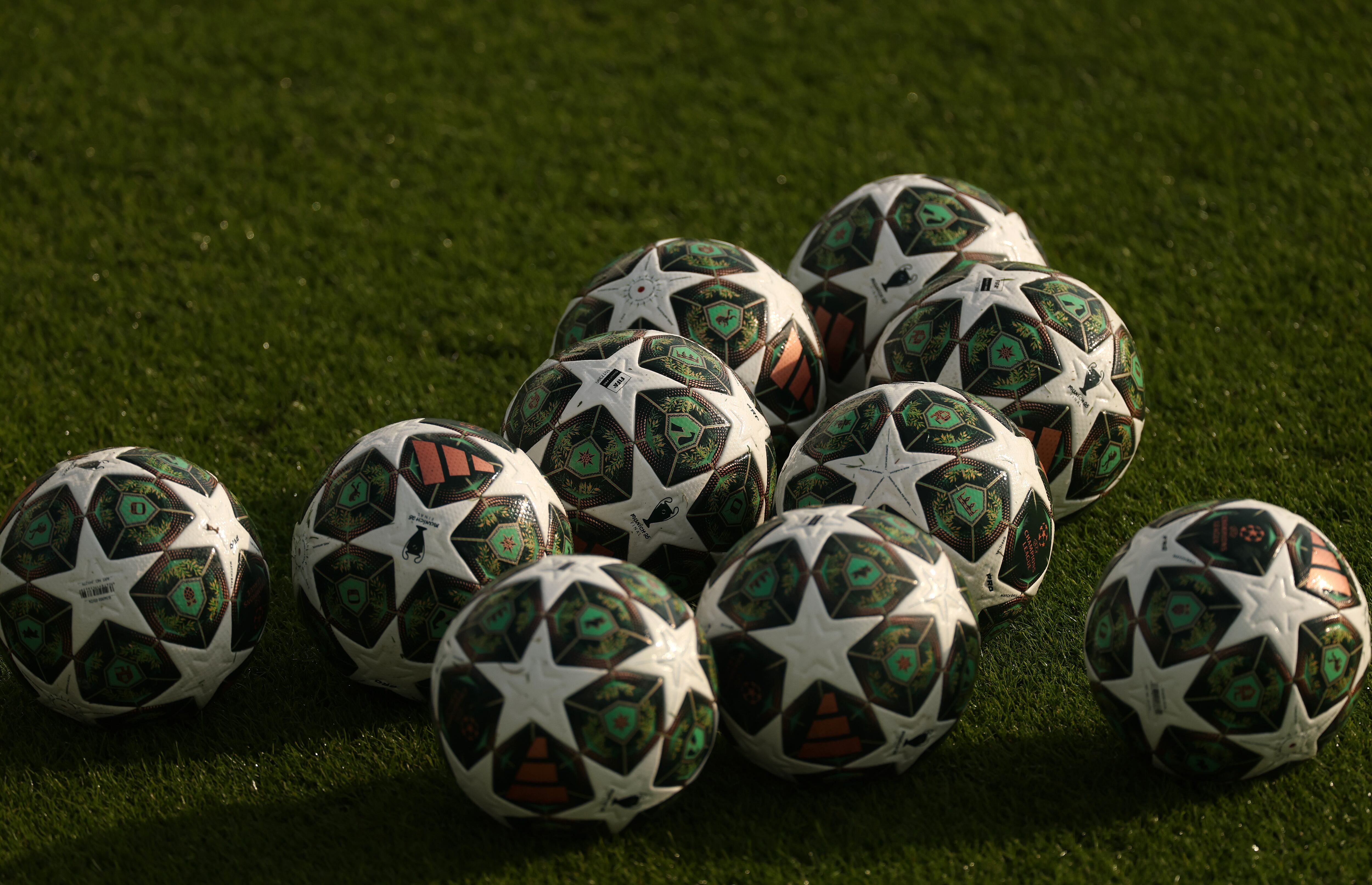 MANCHESTER, ENGLAND - FEBRUARY 18: General view of Adidas Finale Munich balls on the pitch during the UEFA Champions League 2024/25 League Knockout Play-off, Second Leg, Training Session at Manchester City Football Academy on February 18, 2025 in Manchester, England. (Photo by Carl Recine/Getty Images)