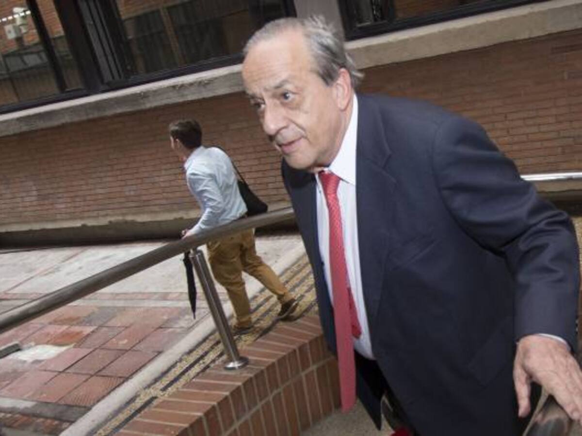 Víctor Pacheco pedirá casa por cárcel por caso Fidupetrol