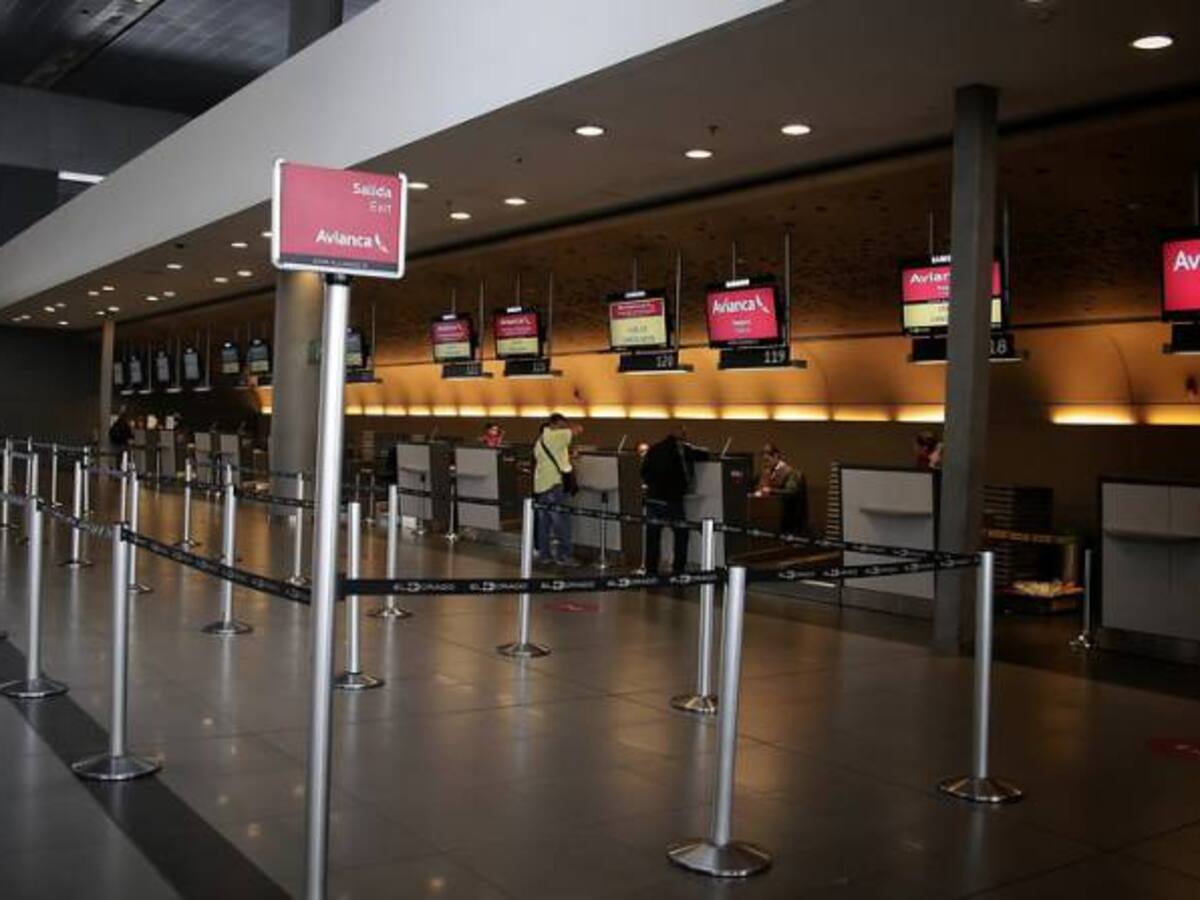 Urge en Colombia la creación de un organismo que proteja al pasajero: expresidente de ATAC