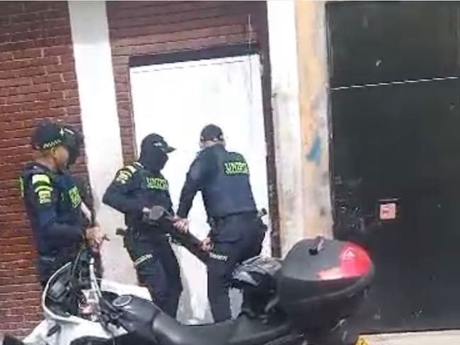 Intervención al barrio San Bernardo / Policía Metropolitana de Bogotá.