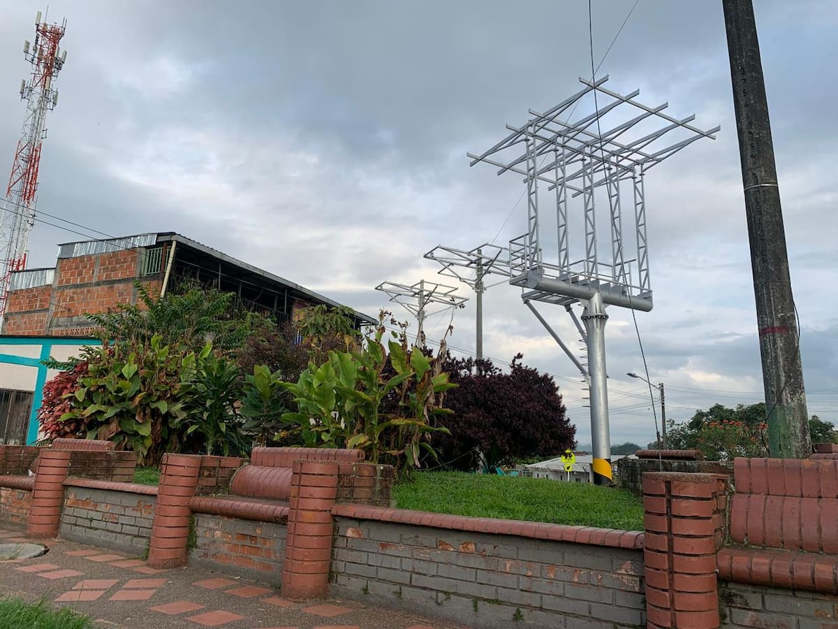 Cámaras instaladas en Armenia y Quindío no son para multar sino para contar vehículos: gobernación