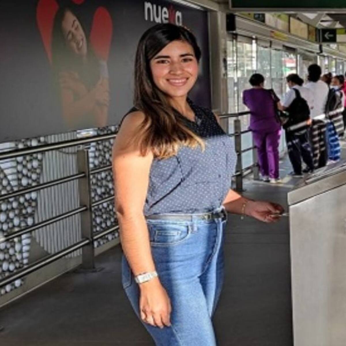 Metrolínea estrena máquina de autorecarga