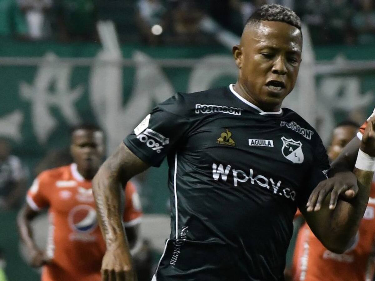 Vásquez: "No es de favoritismos, es de ver en la cancha quién es quién"