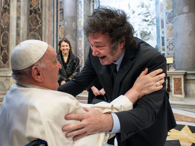 Vatican City (Vatican City State (holy See)), 11/02/2024.- A handout picture provided by the Vatican Media shows Pope Francis meets Argentina&#039;s President Javier Milei in St. Peter&#039;s Basilica prior to the Mass for Canonization of Maria Antonia of Saint Joseph de Paz y Figueroa, Vatican City, 11 February 2024. On the anniversary of the first apparition of the Blessed Virgin Mary in Lourdes, Pope Francis canonized Maria Antonia of Saint Joseph de Paz y Figueroa, also known as Mama Antula, the founder of the House for Spiritual Exercises of Buenos Aires. (Papa) EFE/EPA/VATICAN MEDIA HANDOUT HANDOUT EDITORIAL USE ONLY/NO SALES HANDOUT EDITORIAL USE ONLY/NO SALES