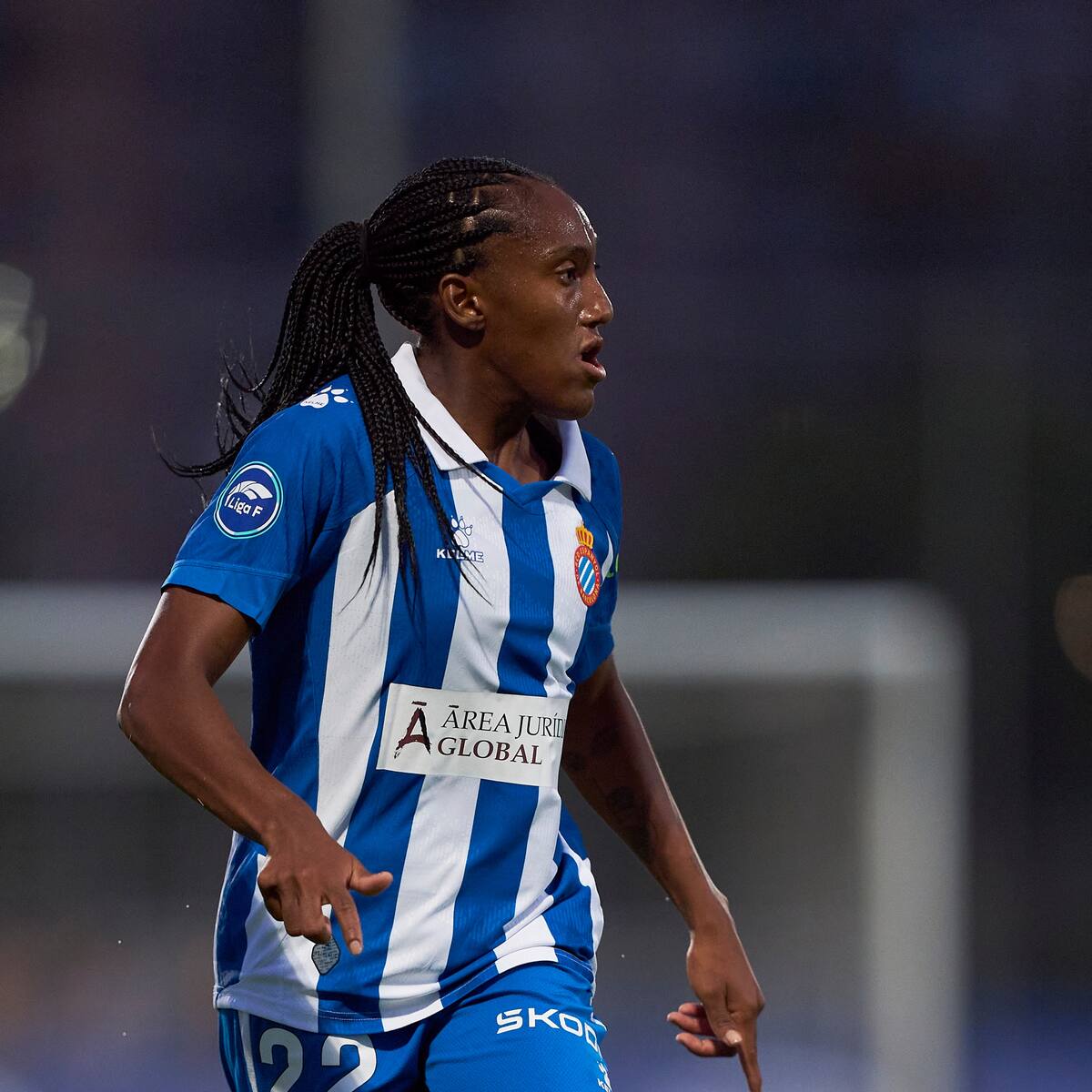 El Espanyol no denunciará a Mapi León, luego de tocar zona íntima de Daniela Caracas