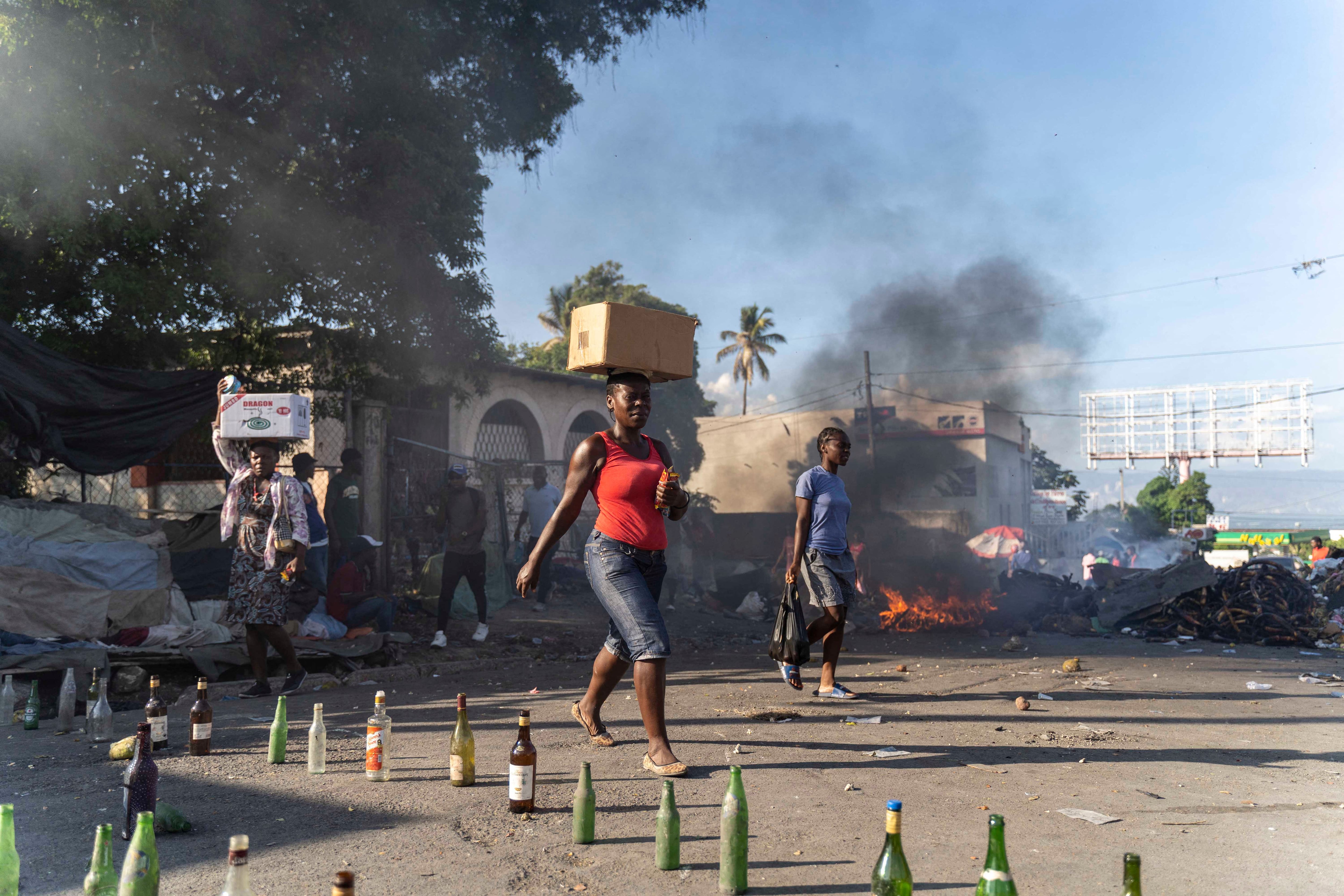 Protestas en Haití por la crisis económica, alimentaria, sanitaria y de seguridad.