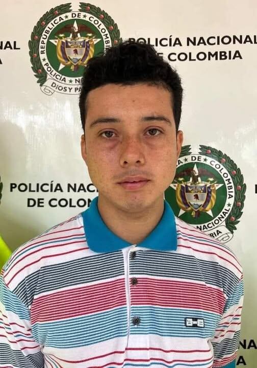 Presuntamente cometió varios delitos contra jóvenes menores de edad, entre los años 2023 y 2024. Foto Redes Sociales.