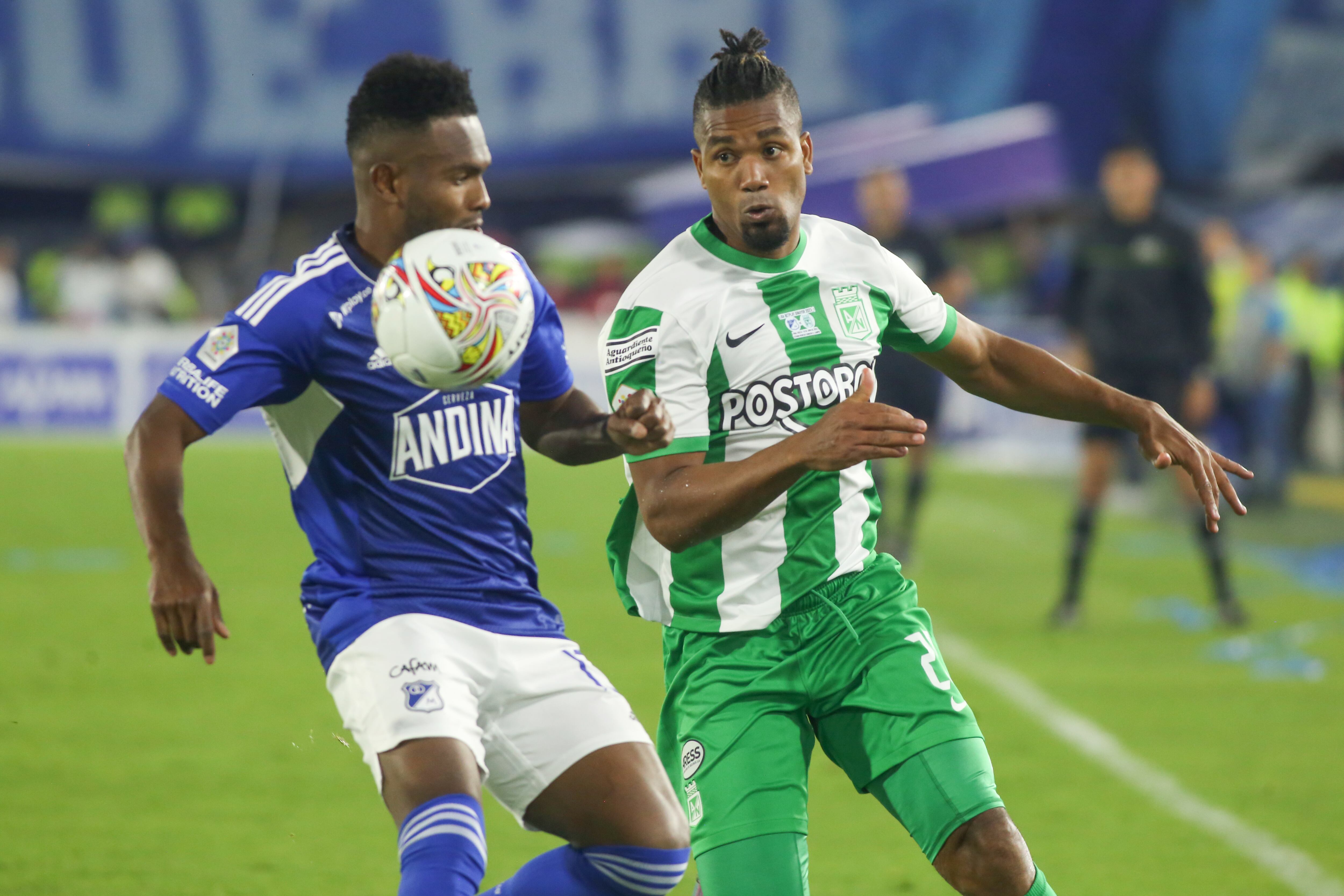 Danovis Banguero enfrenta a Millonarios con Nacional durante la final de Liga 2023-I. (Photo by Daniel Garzon Herazo/NurPhoto via Getty Images)