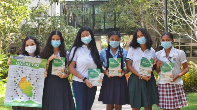 El libro recoge los proyectos de investigación Niñas de la Ciencia de diferentes colegios de Cartagena