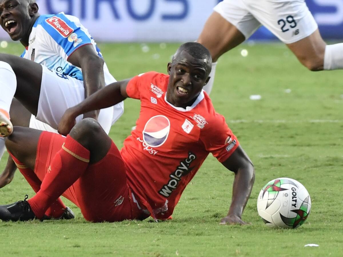 Luis Paz: "Nadie de América se ha acercado para renovar mi contrato"